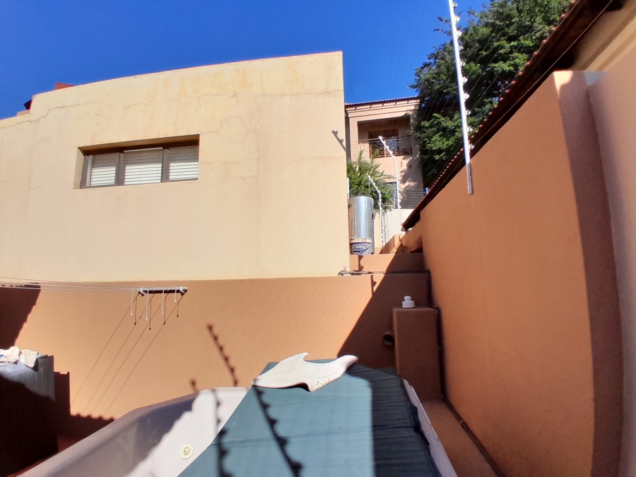 3 Bedroom Property for Sale in Safari Gardens North West